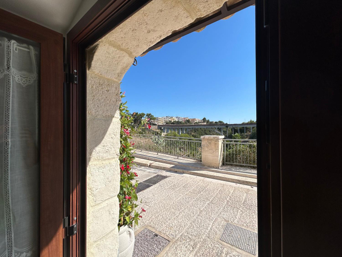 Others 4, B&B La Gravina, Taranto