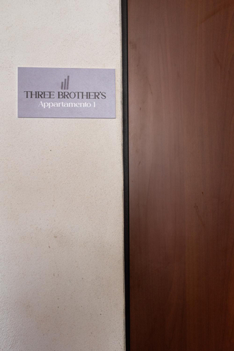Others 3, Three brother's Home Augusteo, Napoli