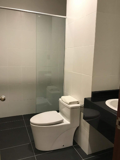 Bathroom 4, BEST APARTMENTS @ IMPERIAL SUITES KUCHING, Kuching