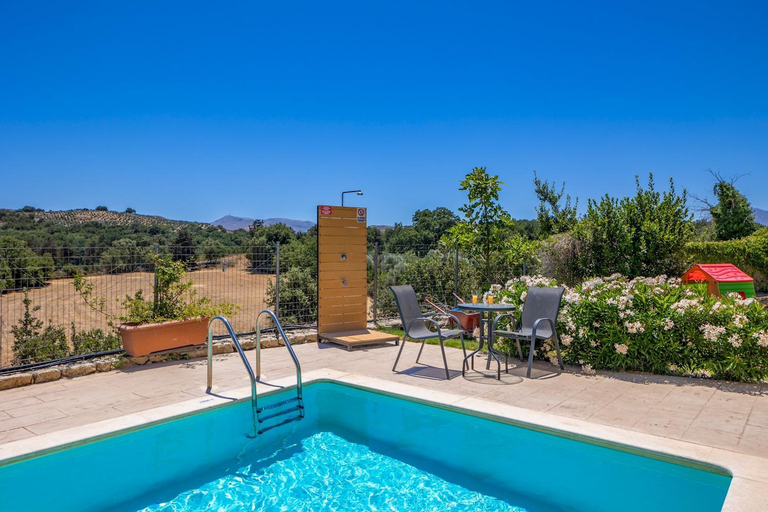 Others 3, Villa Aclando, Crete