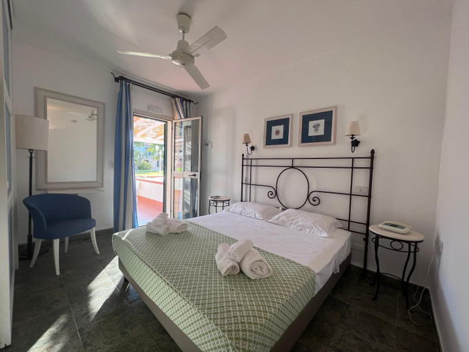 Bedroom 2, Cefalu Resort - Sporting Club, Palermo