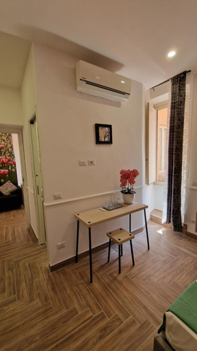 Others 4, Susy's Guest House - Room Spagna, Roma