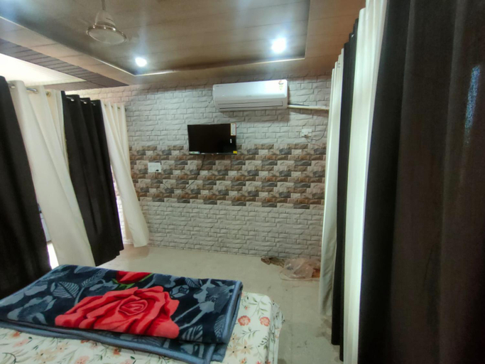 Others 3, Aryan Home Stay, Varanasi