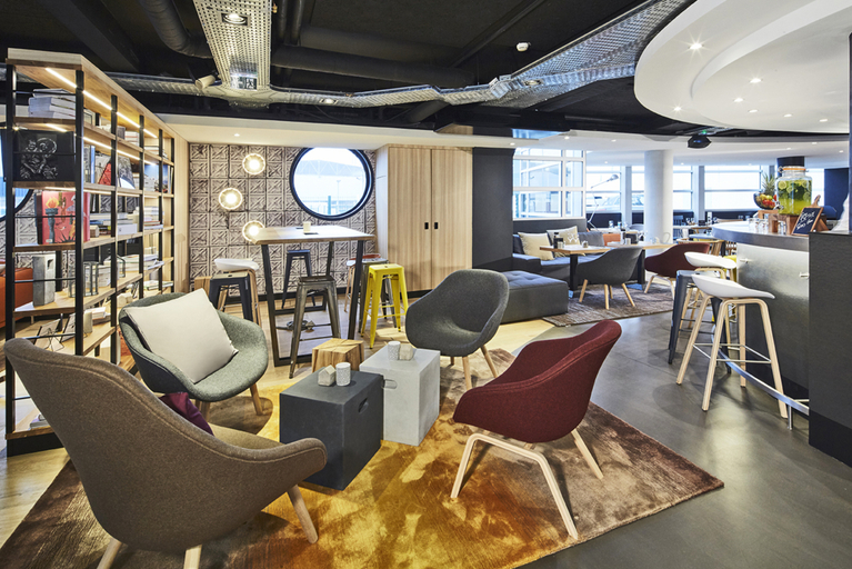 Public Area 4, Radisson Hotel Paris Le Bourget, Val-d'Oise