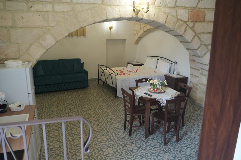 Others 2, B&B La Gravina, Taranto