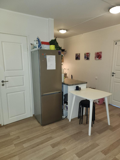 Others 2, Bright & Peaceful Room Near Old Town, Tallinn