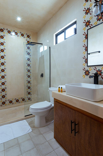 Bathroom 4, La Aurora Hotel Colonial, Valladolid