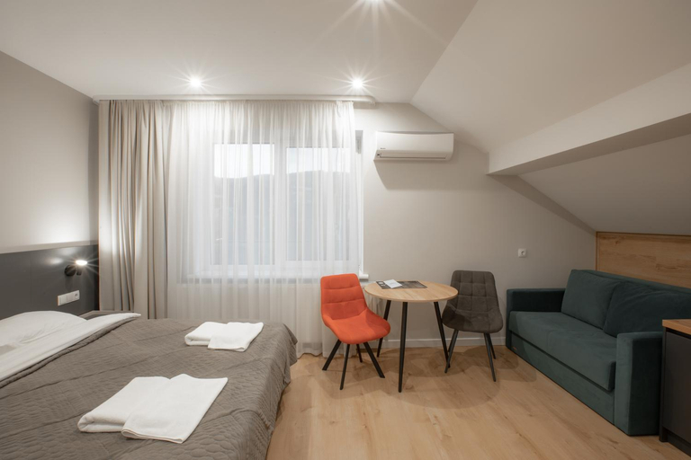 Bedroom 3, Premier, Iaremchans'ka
