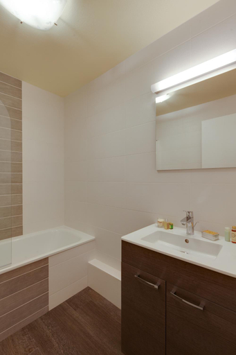 Bathroom 2, Appartements avec balcon vue sur la montagne - Serre Chevalier Chantemerle, Hautes-Alpes