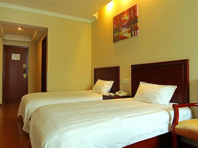 Bedroom 2, GreenTree Inn Nanjing Dachang Getang Metro Station Express Hotel, Nanjing