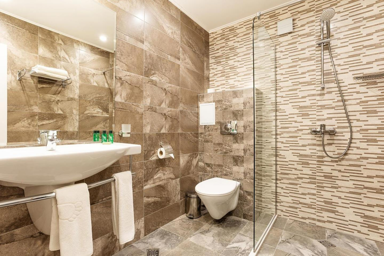 Bathroom 4, Hotel Compliment, Tryavna