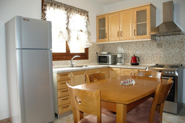 Others 5, Mani Villas, East Macedonia and Thrace