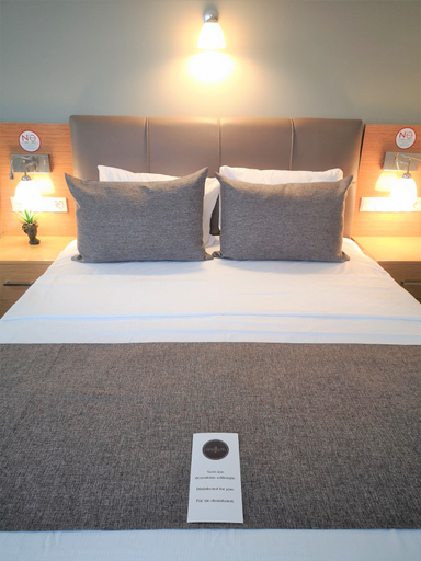 Bedroom 3, Grand Park Hotel Istanbul, Beylikduzu