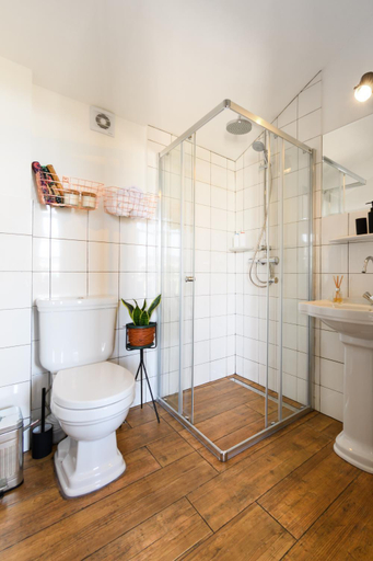 Bathroom, Cozy apartment with amazing views in Old Tbilisi, Tbilisi