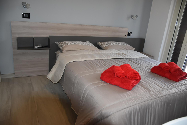 Others 2, B&B Alba Chiara, Cosenza