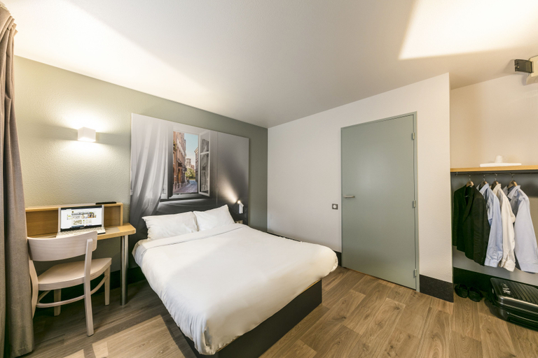 Bedroom 3, B&B HOTEL Toulouse Cité de l'Espace Mouchotte, Haute-Garonne