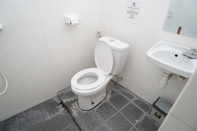 Bathroom 3