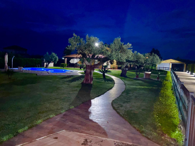 Others 5, Giardino tra gli ulivi, Chieti