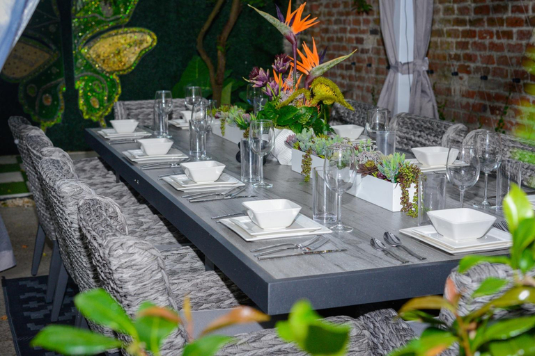 Food & Drinks 5, 7 Bedroom - Sleeps 14! Next to Bourbon Street, Orleans