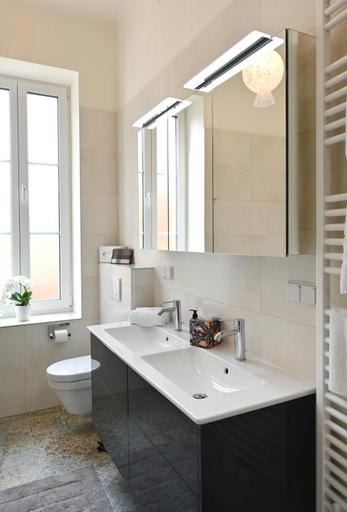 Bathroom 9
