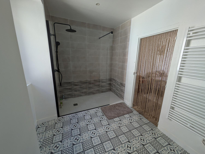 Others 4, Location chambre d hote, Aveyron