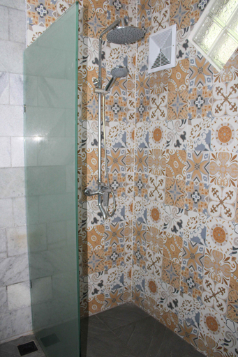 Bathroom 4