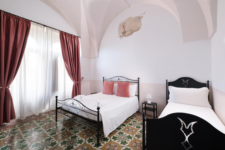 Bedroom 4, Borgo Santuri, Brindisi