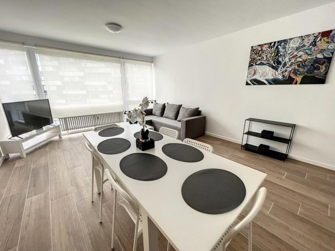 Others 4, tirou 5 centre - gare - aeroport, Hainaut