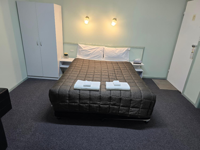 Bedroom 14