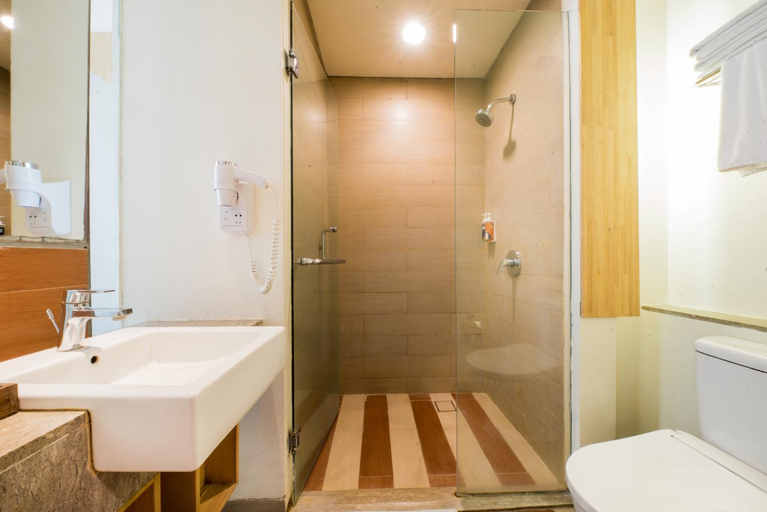 Bathroom 7