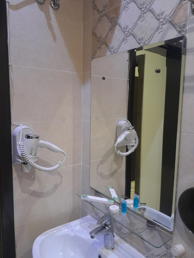Bathroom 4, Dorrat Al-Mutamayzoon Serviced Apartments, Taif