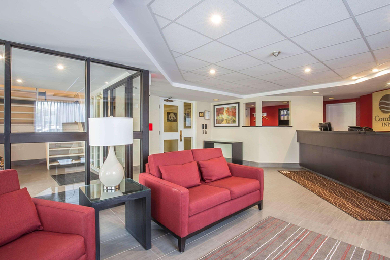 Public Area 2, Comfort Inn (Pickering), Durham