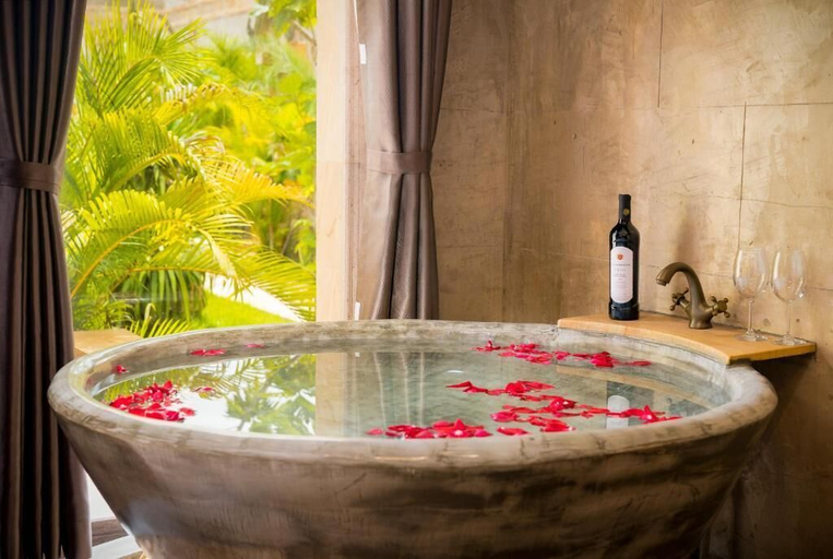 Bathroom 3, Angkor Style Resort, Siem Reap