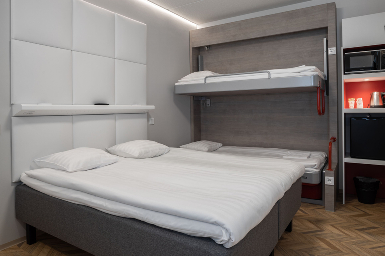 Bedroom 2, Omena Hotel Vaasa Espen, Ostrobothnia