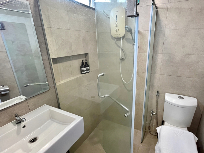 Bathroom 3