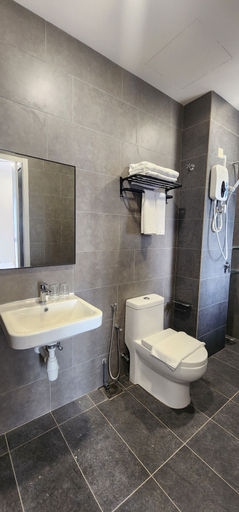 Bathroom 5, Neu Suites 3rdNvenue by Perfect Host, Kuala Lumpur
