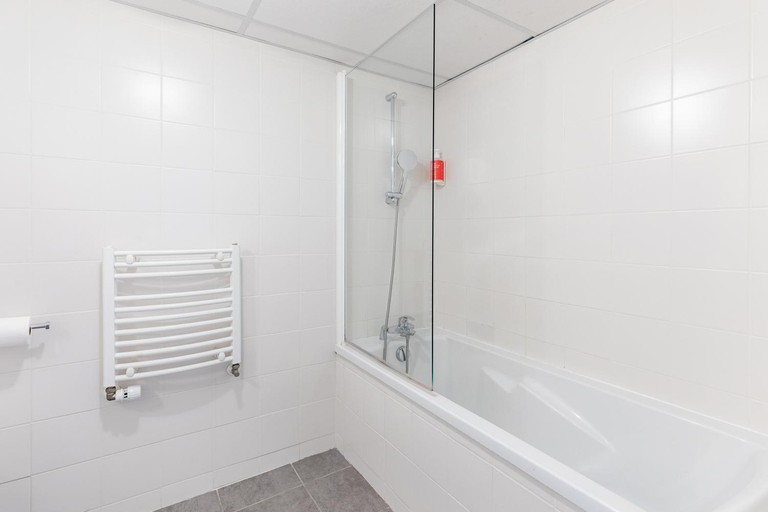 Bathroom 4, Appart'City Confort Angers, Maine-et-Loire