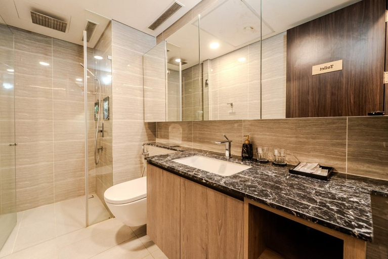 Bathroom 11