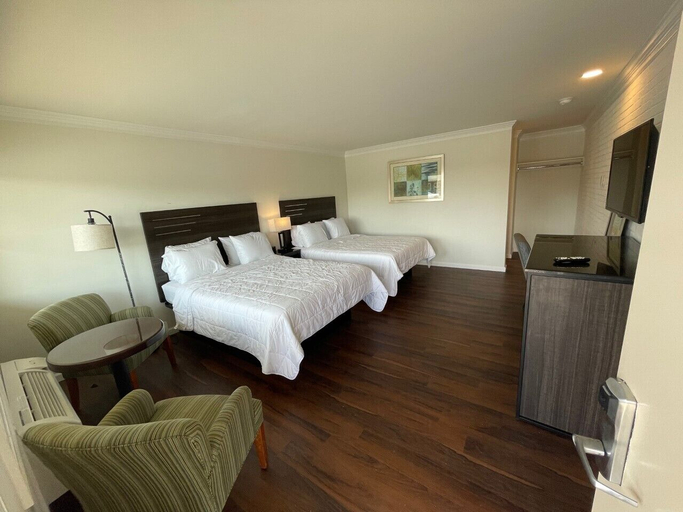 Bedroom 3, Crewe Boutique Inn, Nottoway