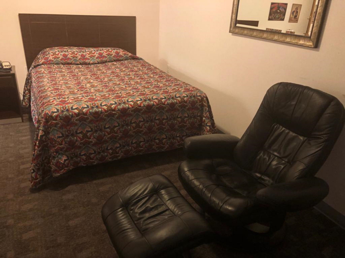 Bedroom 2, Campbell Lodge, Valley