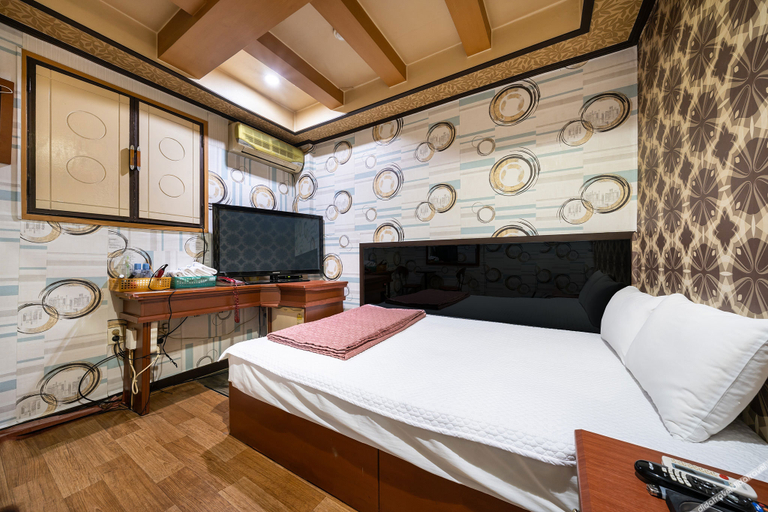 Bedroom 4, Seongnam City Park, Seongnam