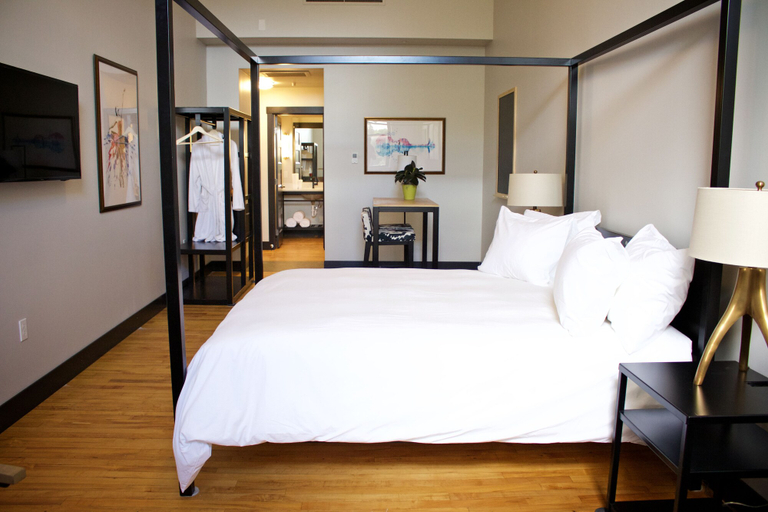 Bedroom 3, Hotel Grinnell Downtown, an Ascend Collection Hotel, Poweshiek