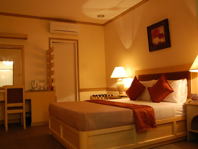 Bedroom 8