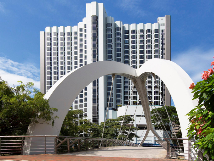 Exterior 4