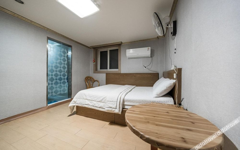 Bedroom 2, Sillim Honey, Gwanak