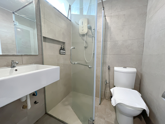 Bathroom 4