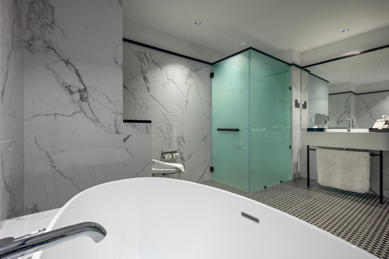 Bathroom 4