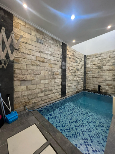 Swimming Pool 19