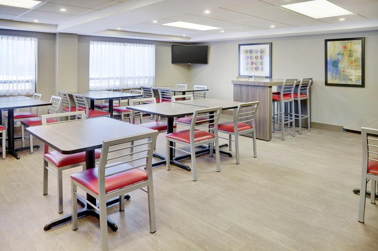 Food & Drinks 5, Comfort Inn (Pickering), Durham