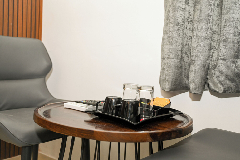 Bedroom 5, Bee oak, Hyderabad